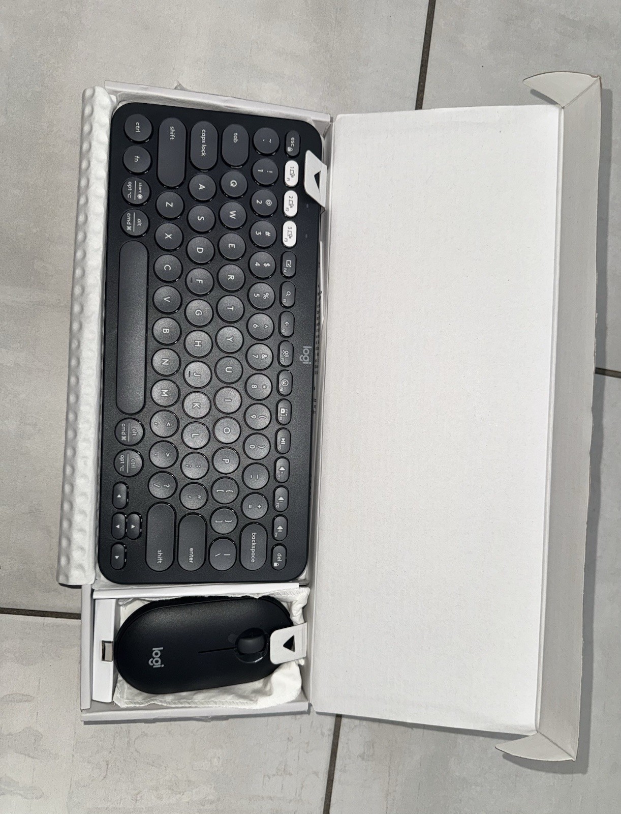 Logitech Pebble 2 M750