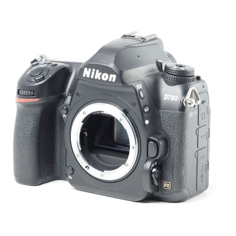 Nikon D780