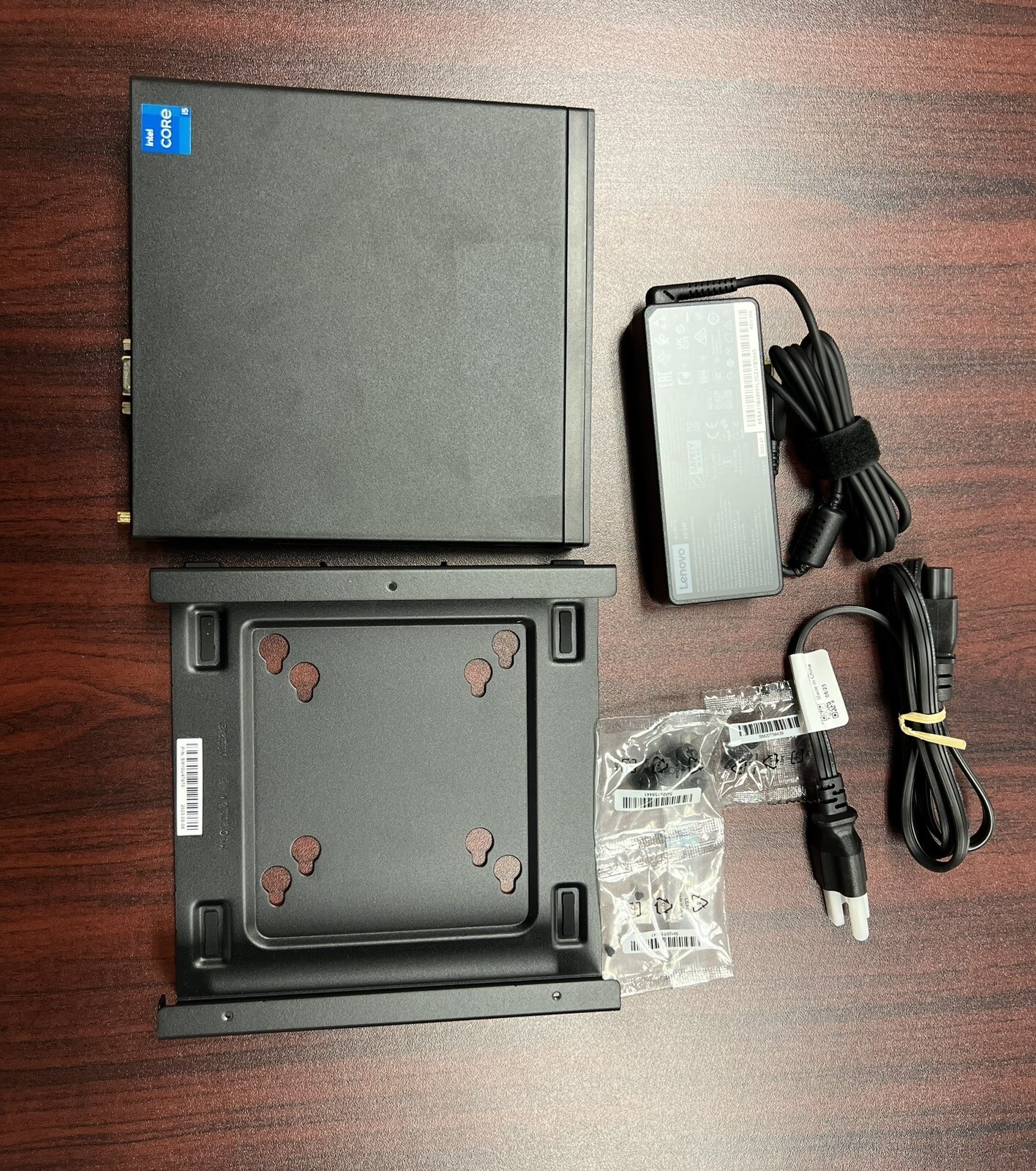 Lenovo ThinkCentre M70q Gen 4