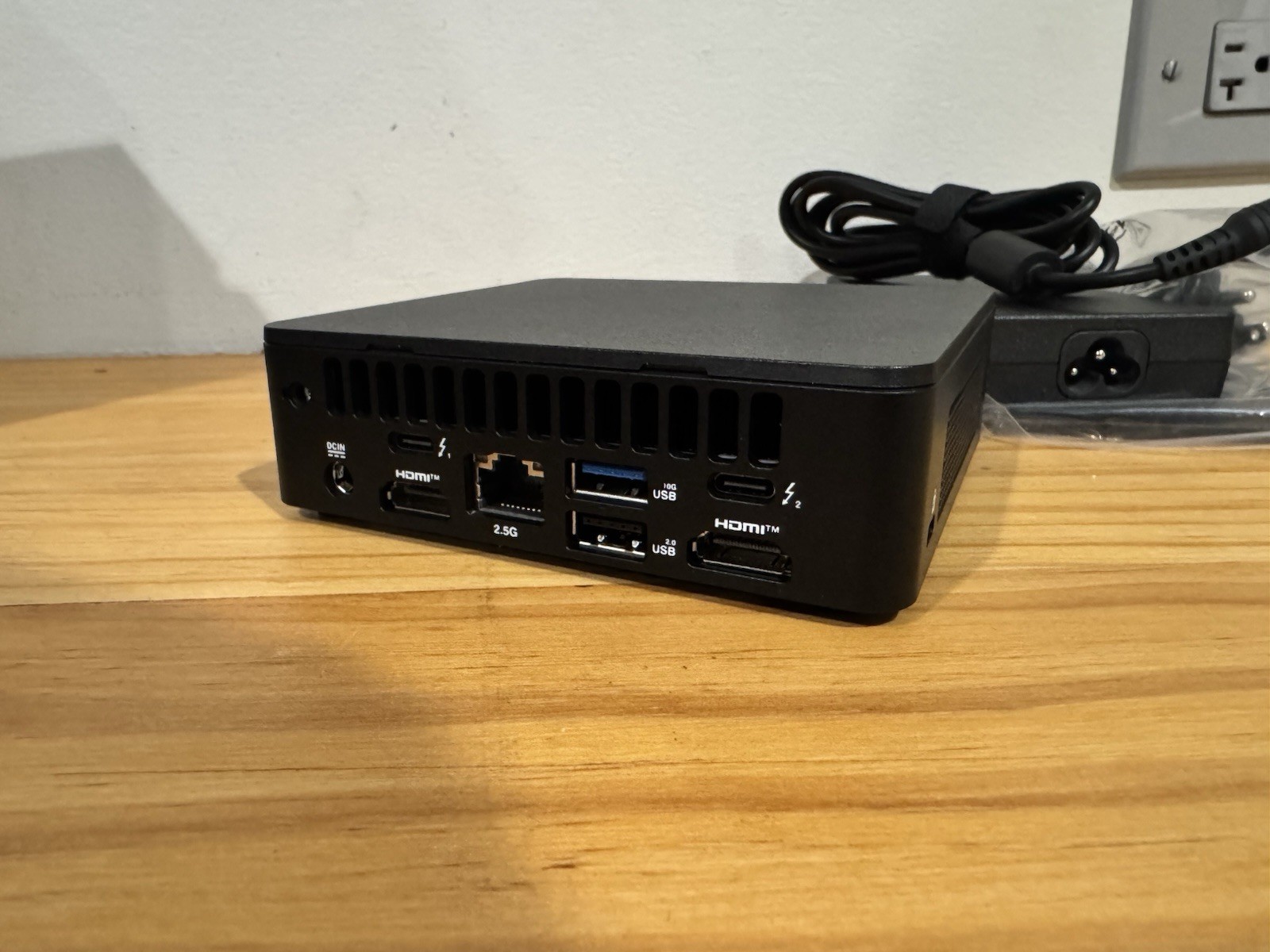 Intel NUC 13 Pro