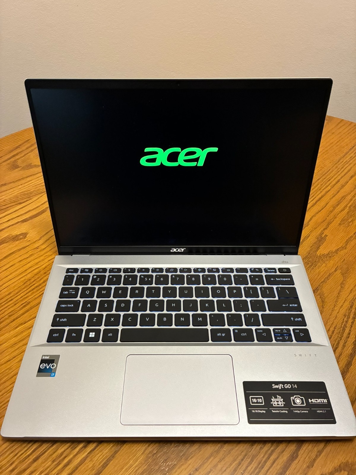 Acer Swift Go 14 (2025)
