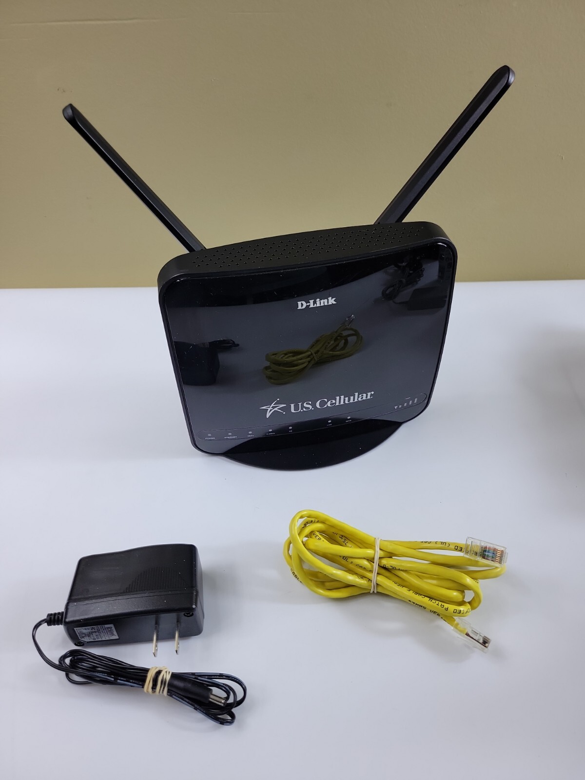 D-Link DWR-961 4G+ Cat7 AC1200 Router