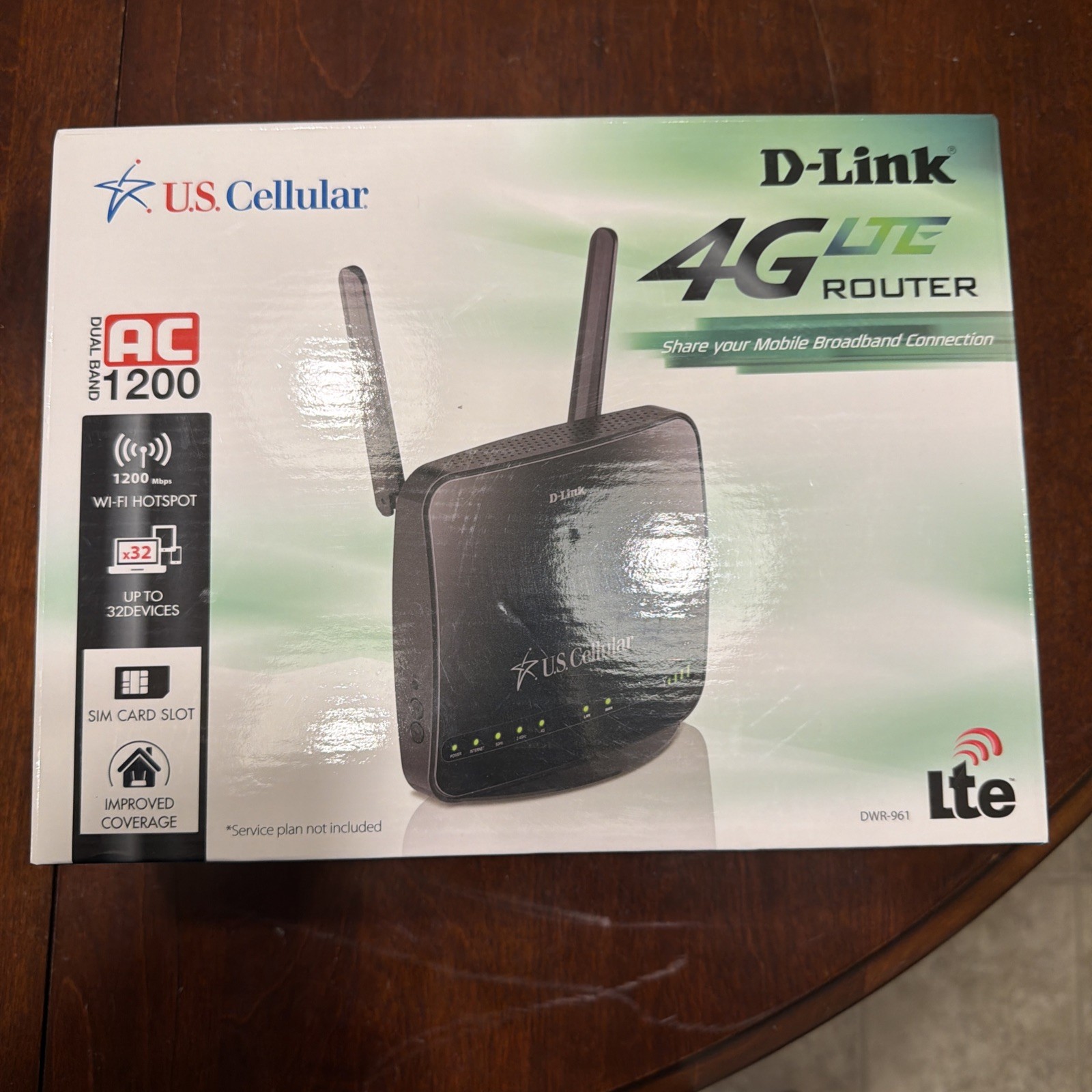 D-Link DWR-961 4G+ Cat7 AC1200 Router