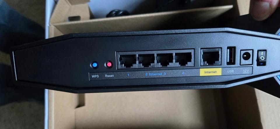 Linksys E8450 AX3200 WiFi 6 Dual-Band Router