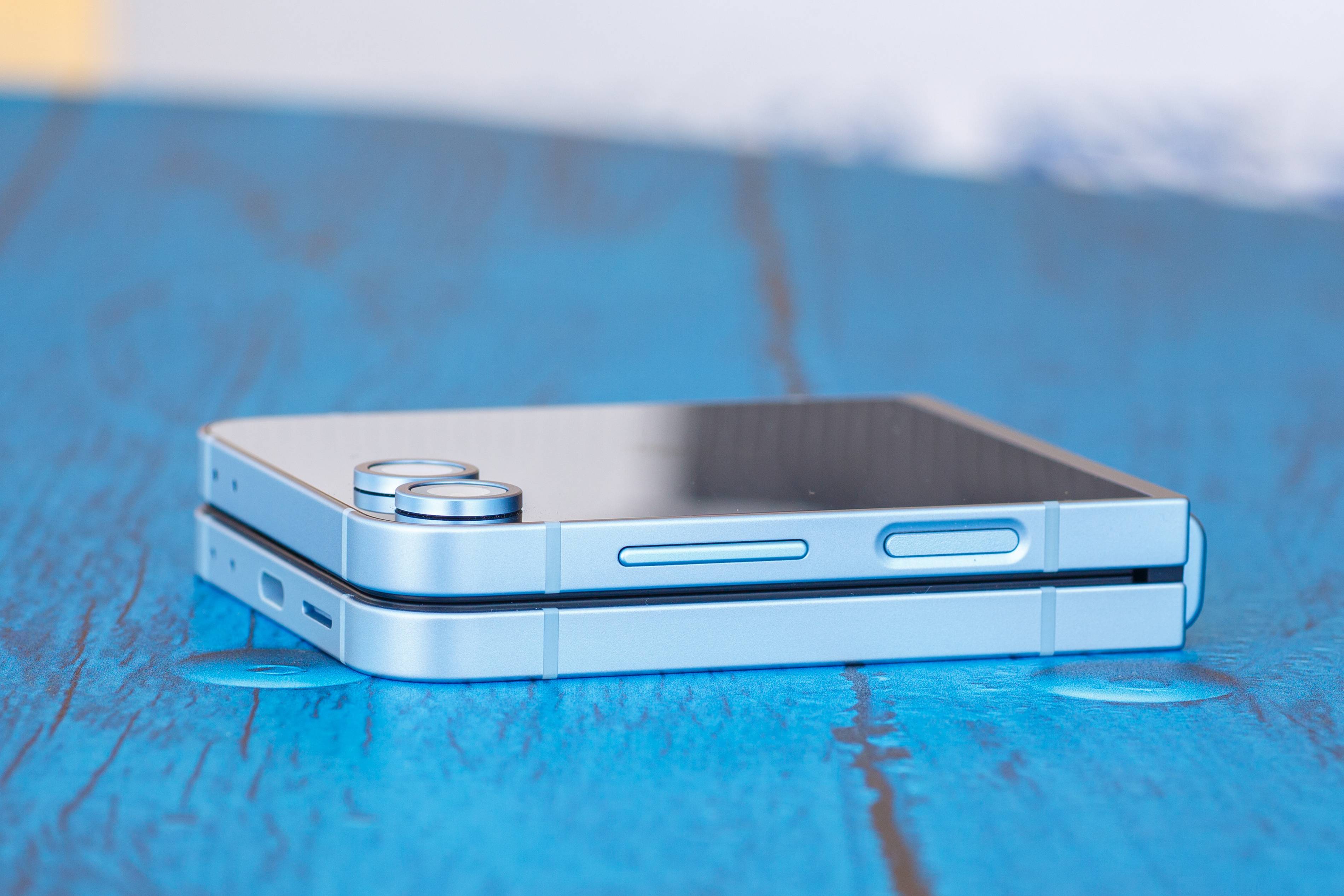 Samsung Galaxy Z Flip 6