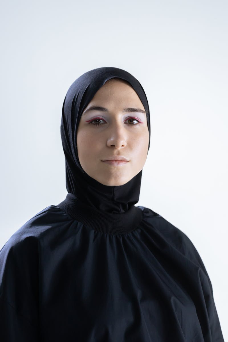 عباية مطرزة كلاسيكية